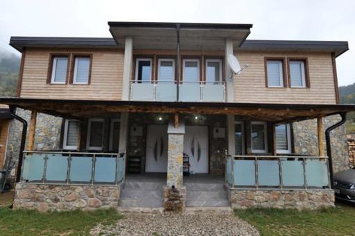 Villa Giti Boge Екстериор снимка